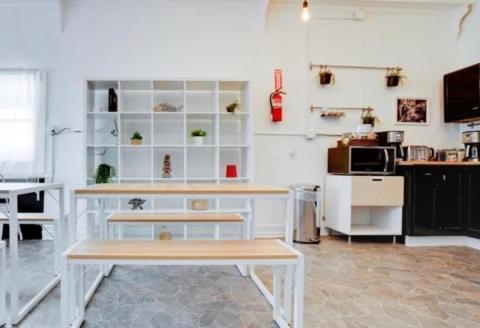 Miami On A Budget - Free Dinner -Coffee - Tea - Every Day-Female Only Dorms - Men Only Dorms - Under New Management Exterior foto