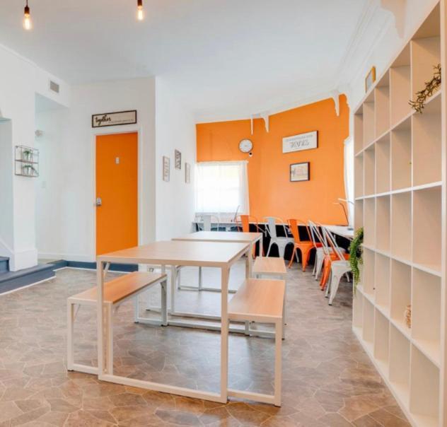 Miami On A Budget - Free Dinner -Coffee - Tea - Every Day-Female Only Dorms - Men Only Dorms - Under New Management Exterior foto